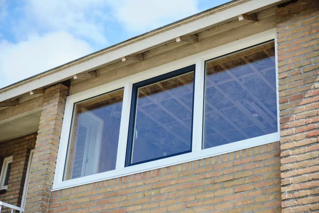 Kozijnen laten plaatsen door Raam en Deur