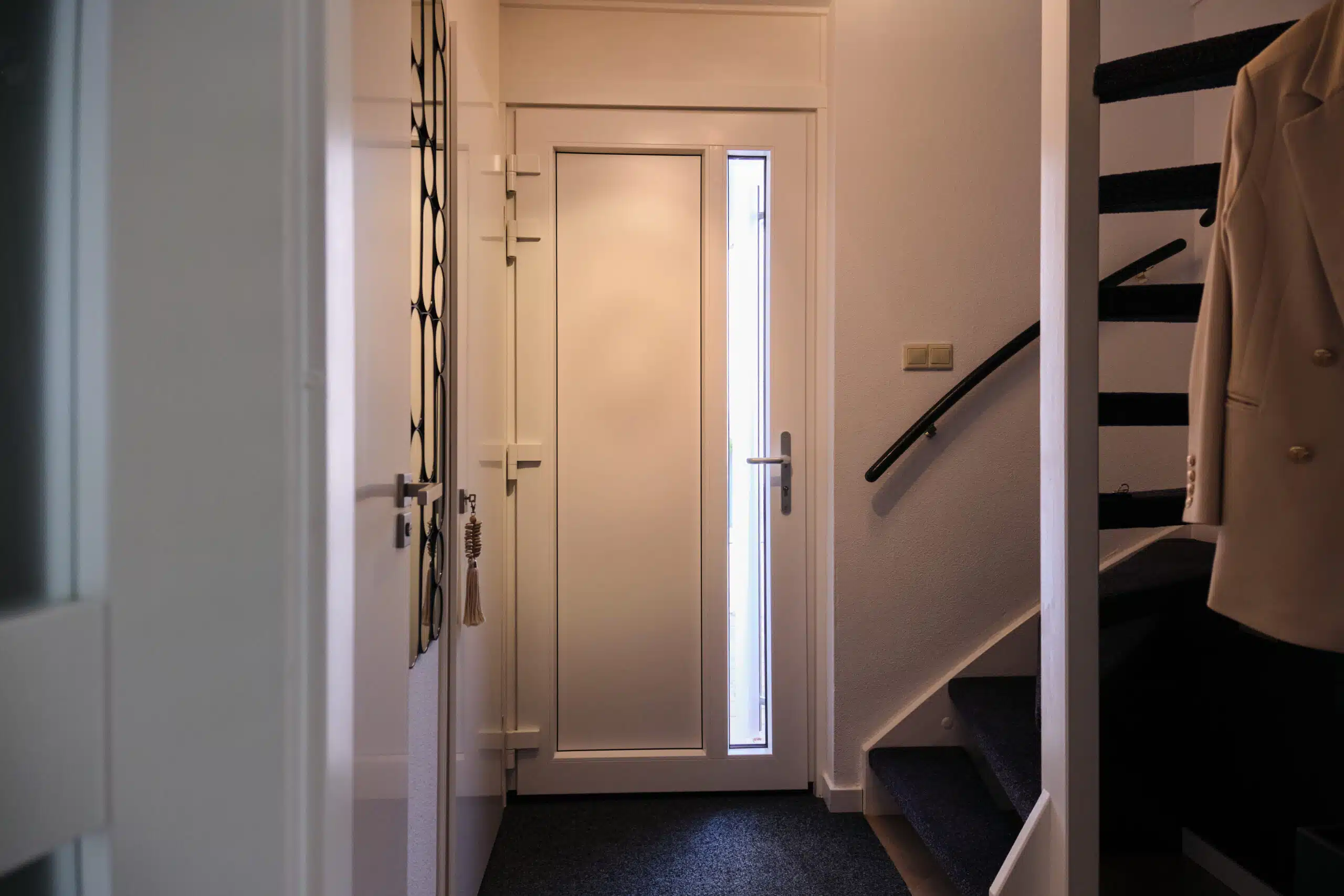 Witte deur geplaatst door Raam & Deur